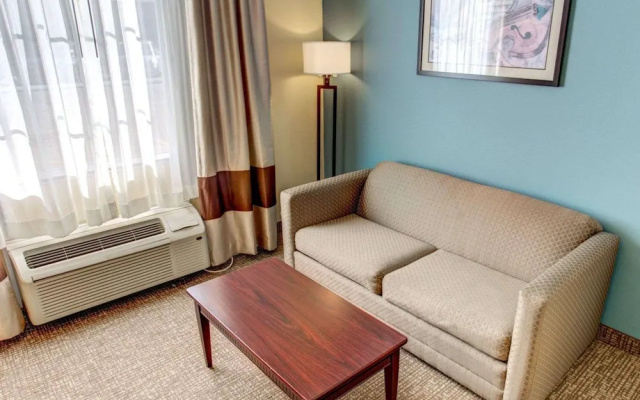 photo 3 of Comfort Inn Lake Charles