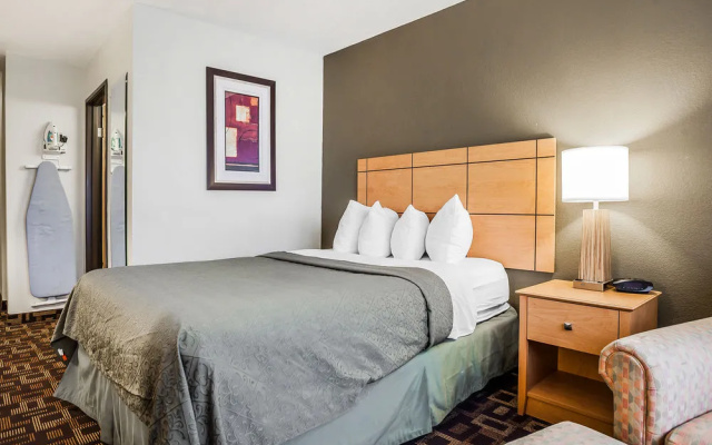 photo 5 of Comfort Inn Airport