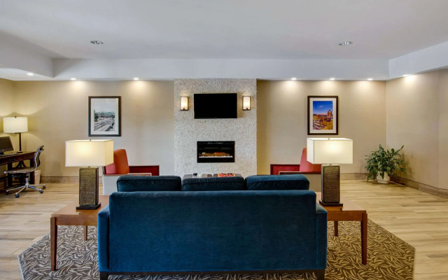 photo 2 of Comfort Inn Airport