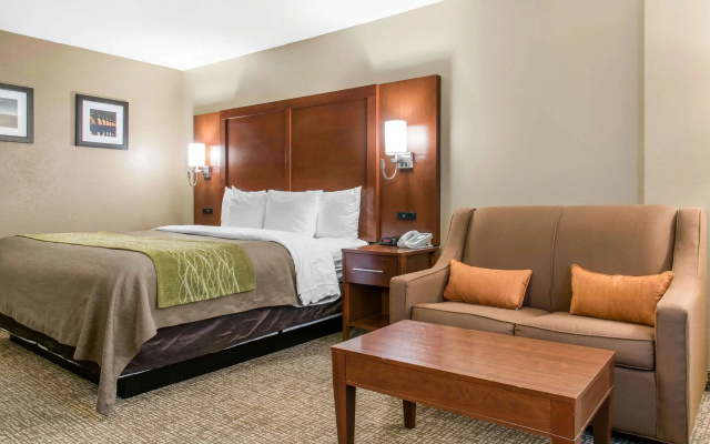photo 3 of Comfort Inn MSP Airport - Mall of America