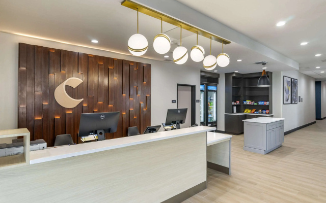 photo 2 of Comfort Inn & Suites New Port Richey Downtown District
