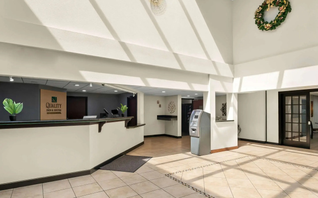 photo 2 of Quality Inn & Suites Lafayette