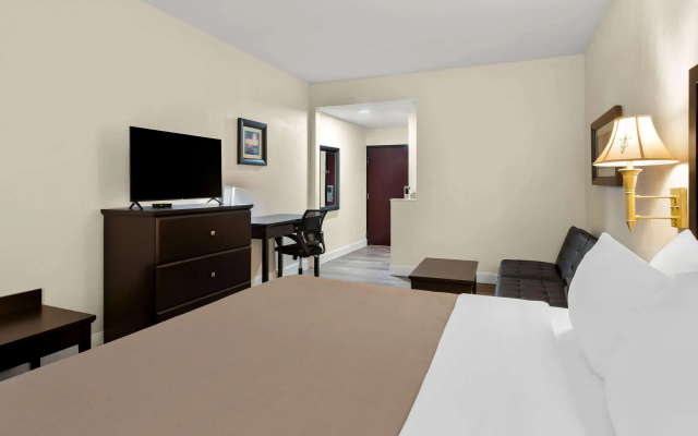 photo 3 of Quality Inn & Suites Lafayette