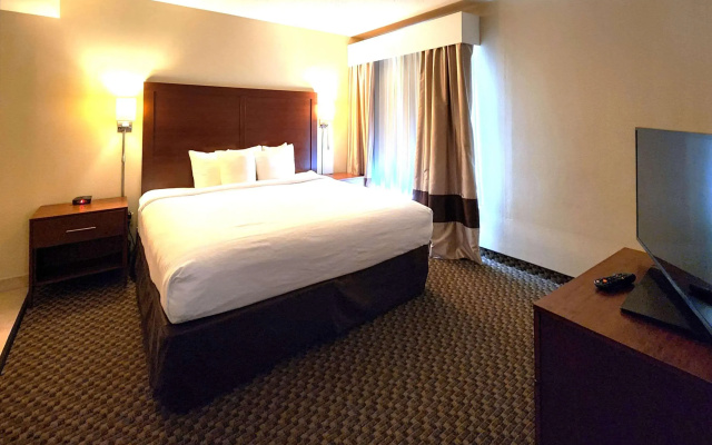photo 3 of Comfort Inn & Suites Mount Pocono