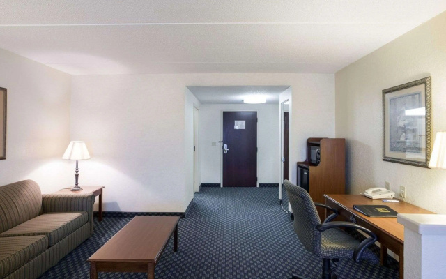 photo 3 of Spark by Hilton San Antonio Airport