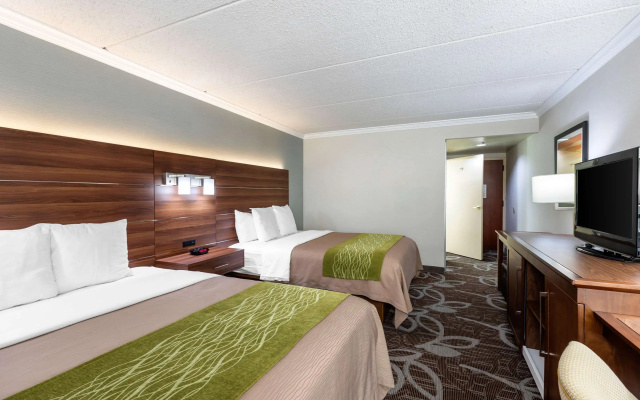 photo 4 of Comfort Inn Anaheim Resort