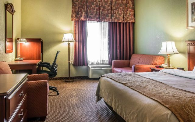 photo 3 of Quality Inn & Suites Ann Arbor Hwy 23