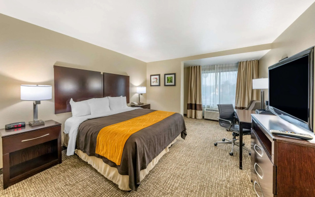 photo 3 of Comfort Inn & Suites San Bernardino