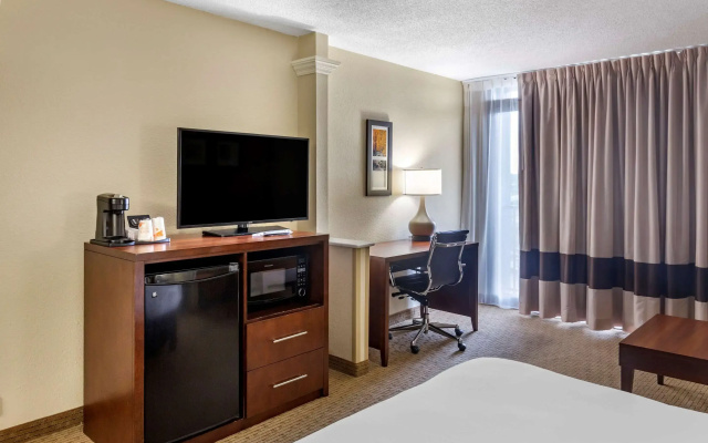 photo 4 of Comfort Inn & Suites near Danville Mall
