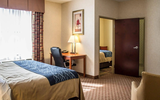 photo 4 of Comfort Inn And Suites Kent