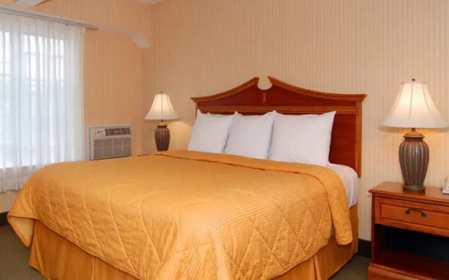 photo 2 of Comfort Inn At Atlantic Beach