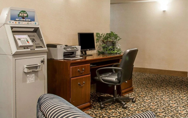 photo 4 of Comfort Inn at Newport Beach Middletown