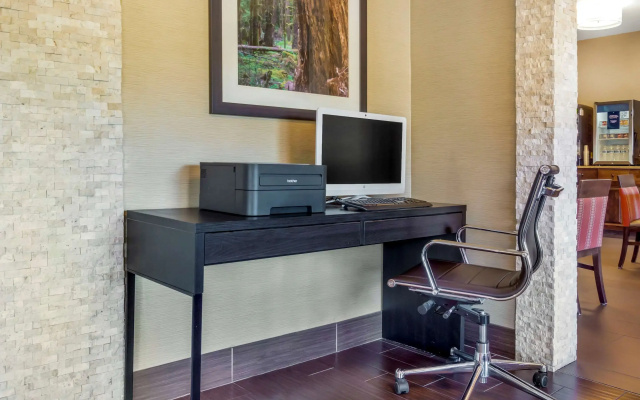 photo 3 of Comfort Inn Auburn - Seattle