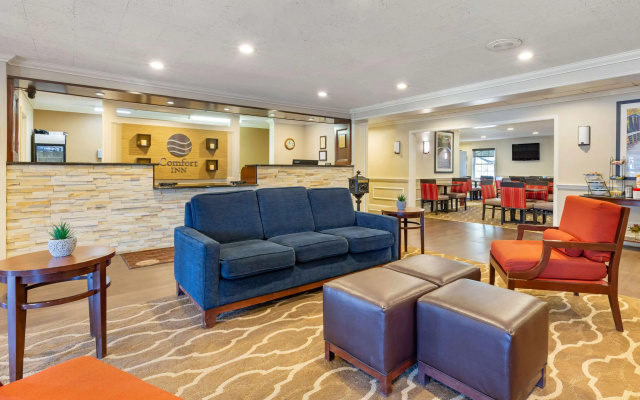 photo 2 of Comfort Inn Auburn - Worcester