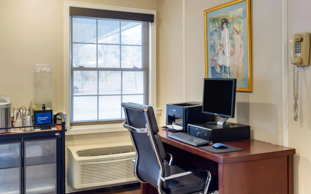 photo 4 of Comfort Inn Auburn - Worcester
