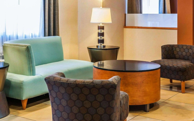photo 2 of Comfort Inn Avon-Indianapolis West