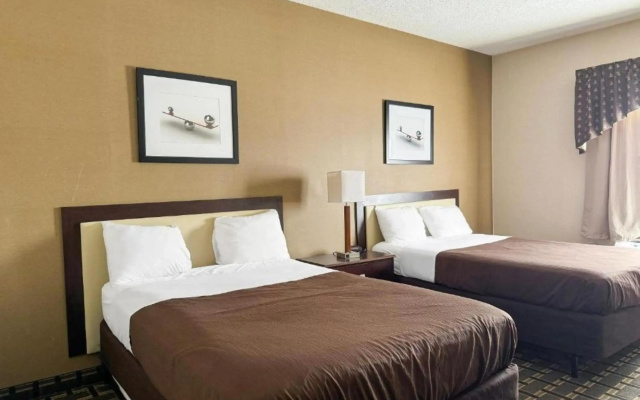 photo 5 of FairBridge Inn & Suites Batavia - Darien Amusement Park