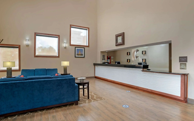 photo 5 of Comfort Inn University Area
