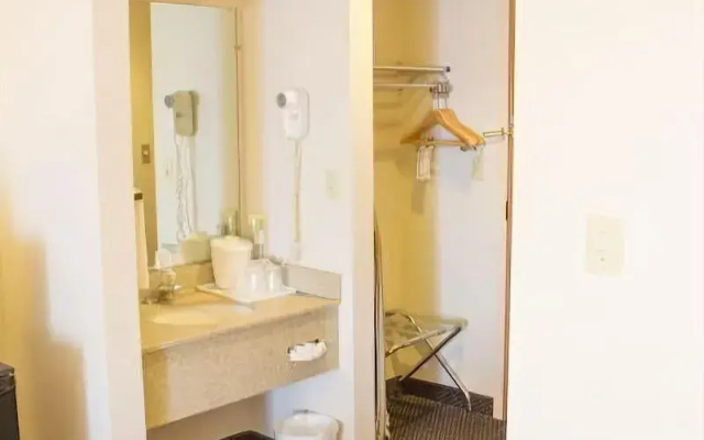 photo 3 of The View Inn & Suites