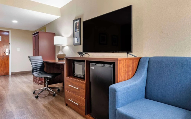 photo 4 of Comfort Inn