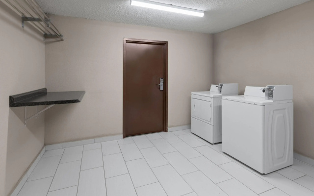 photo 2 of Days Inn by Wyndham Blairsville