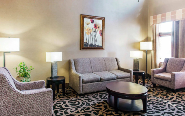 photo 4 of Comfort Inn