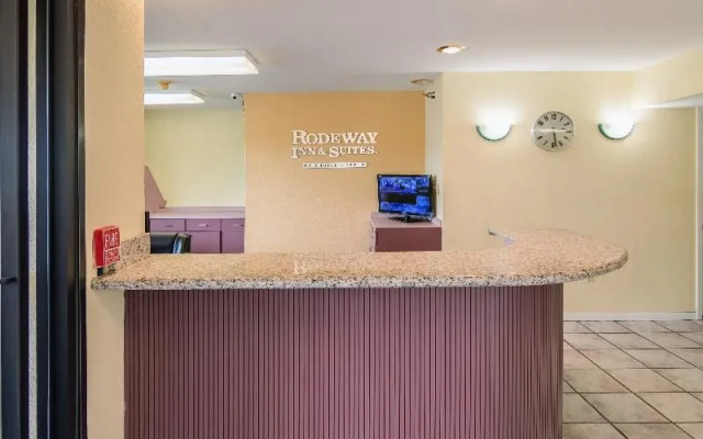 photo 2 of Comfort Inn Brookhollow