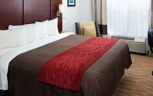 photo 4 of Red Lion Inn & Suites Auburn
