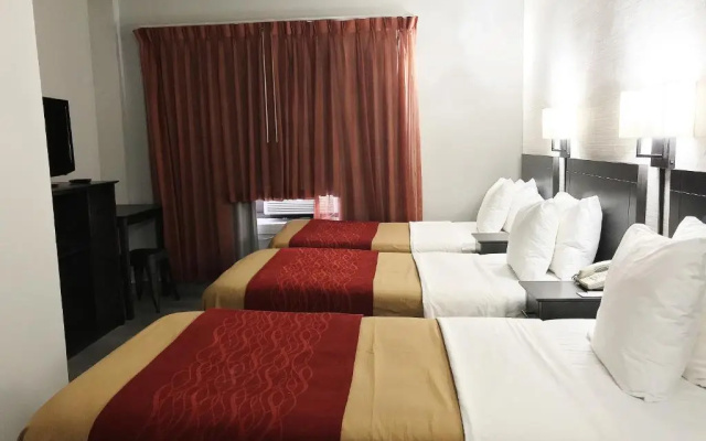 photo 5 of Heritage Hotel