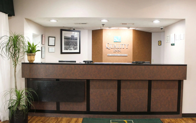 photo 2 of Quality Inn Clinton - Knoxville North