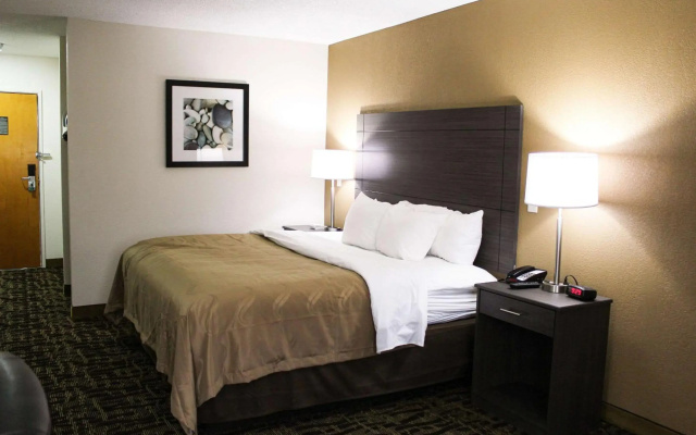 photo 4 of Quality Inn Clinton - Knoxville North