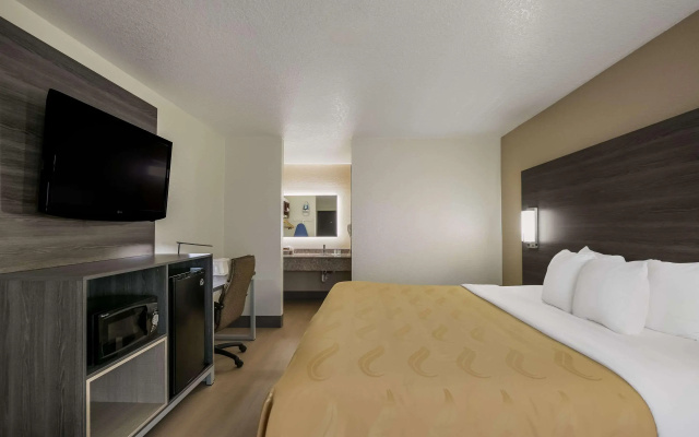 photo 3 of Quality Inn Commerce at I-85
