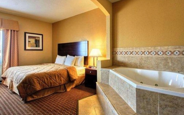 photo 5 of Quality Inn Des Moines North
