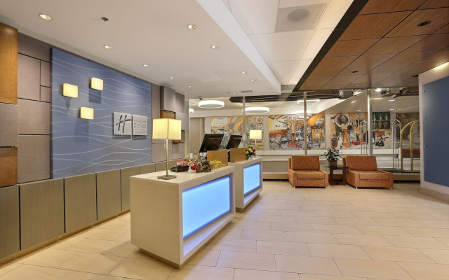 photo 2 of Holiday Inn Express Denver Downtown by IHG