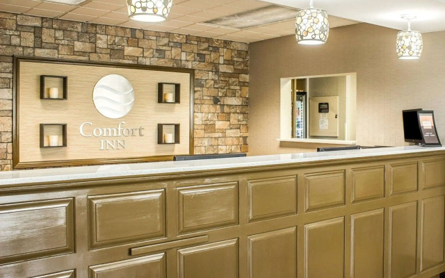 photo 2 of Comfort Inn Dunn near I-95