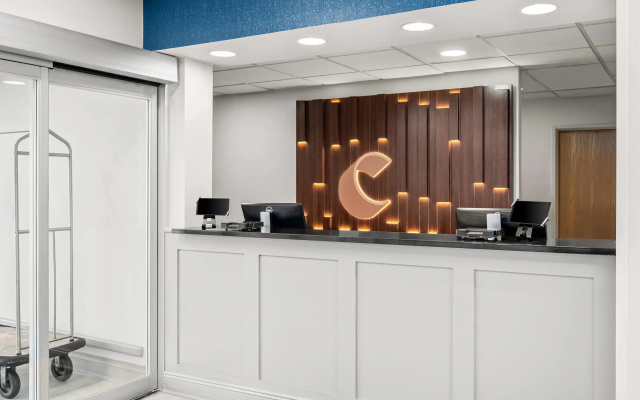 photo 4 of Comfort Inn Indianapolis East