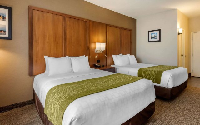 photo 3 of Comfort Inn Ellsworth - Bar Harbor