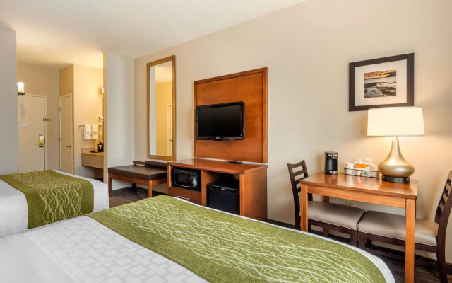 photo 5 of Comfort Inn Ellsworth - Bar Harbor