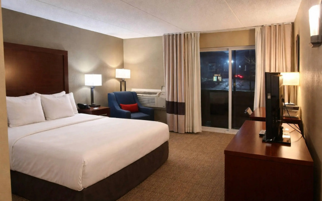 photo 4 of Comfort Inn  Farmington Hills - Detroit Northwest