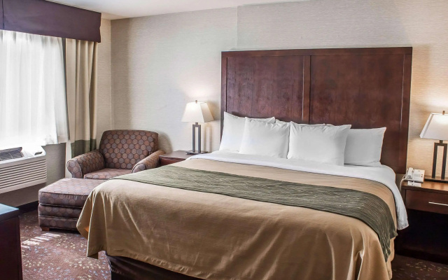 photo 3 of Comfort Inn Federal Way - Seattle