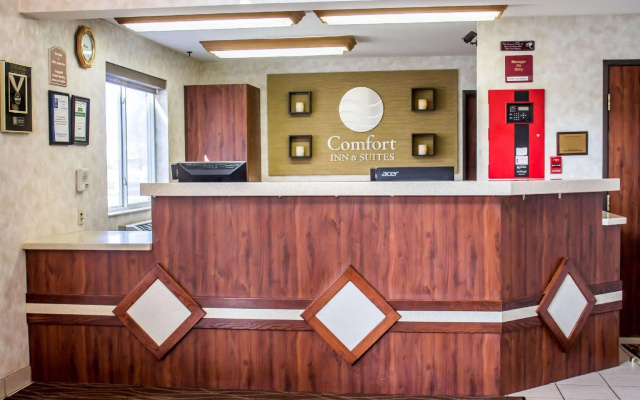 photo 2 of Comfort Inn & Suites Fremont