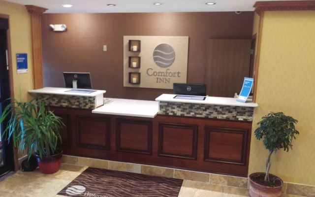 photo 2 of Comfort Inn Huntington