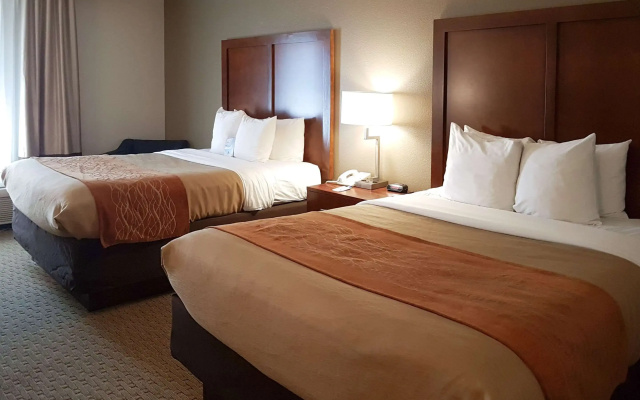 photo 3 of Comfort Inn I-10 West at 51st Ave