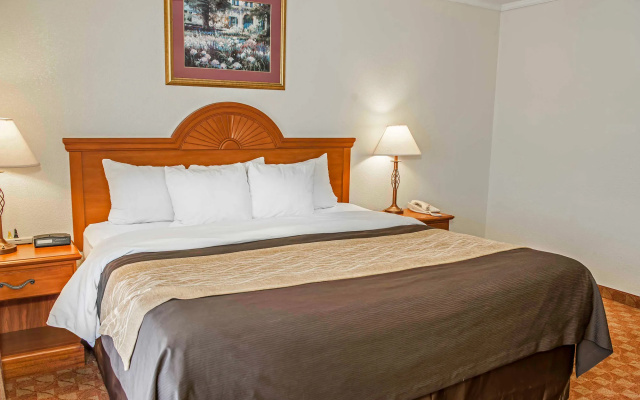 photo 2 of Comfort Inn Lafayette