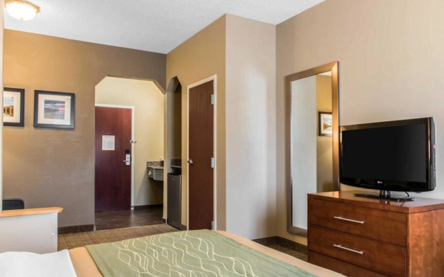 photo 3 of Comfort Inn Columbia Lancaster