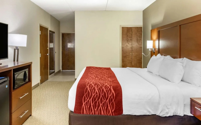 photo 3 of Comfort Inn Lancaster - Rockvale Outlets