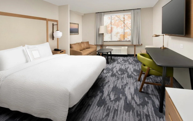 photo 4 of Fairfield Inn & Suites by Marriott Alexandria Landmark