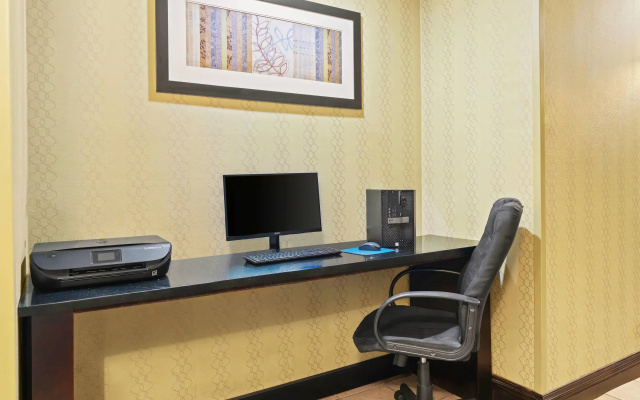 photo 3 of Comfort Inn Lehigh Valley West - Allentown