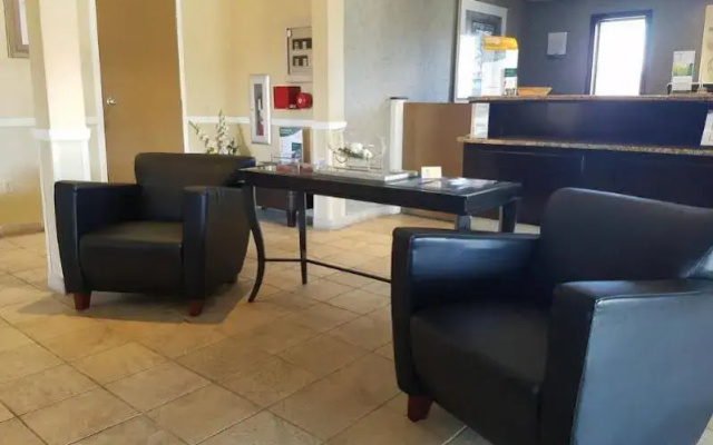 photo 2 of Comfort Inn Marlborough