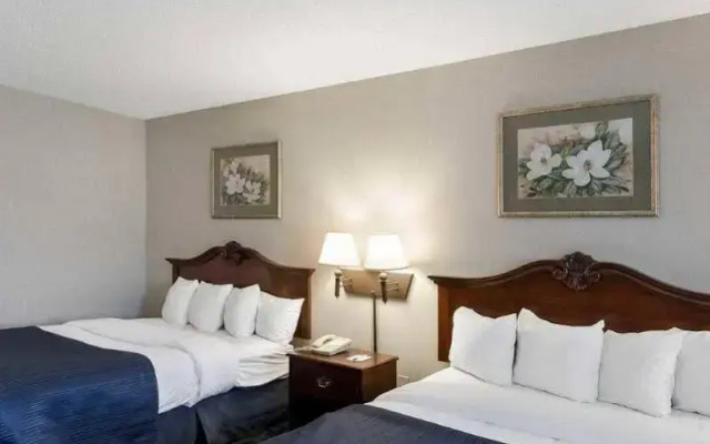 photo 3 of Comfort Inn Marlborough